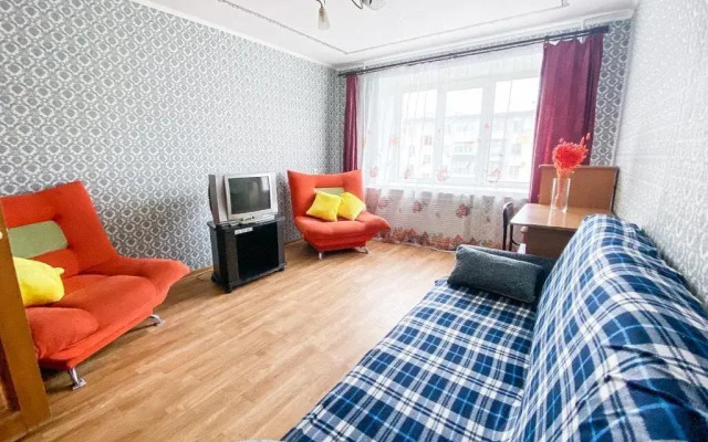 Na Bulvare Ibragimova, 35/1 Flat