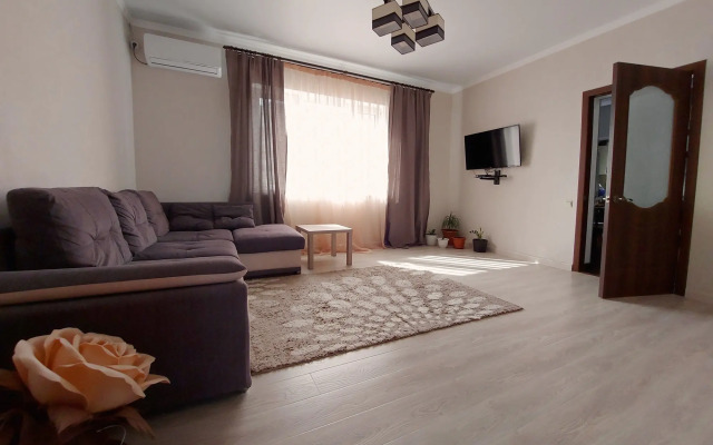 Flat 3-Komnatnaya Na Novom Rayone