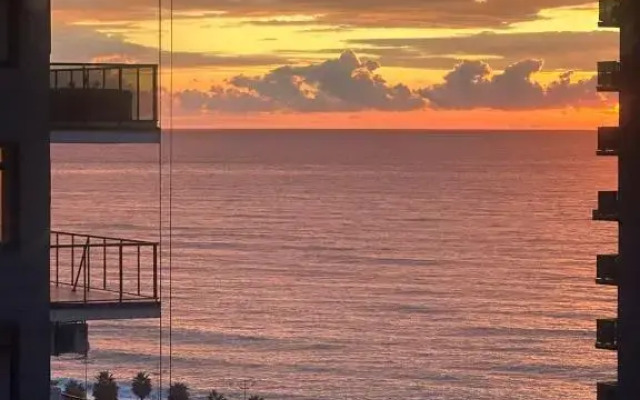 Komunna Luxe Apartment Hotel