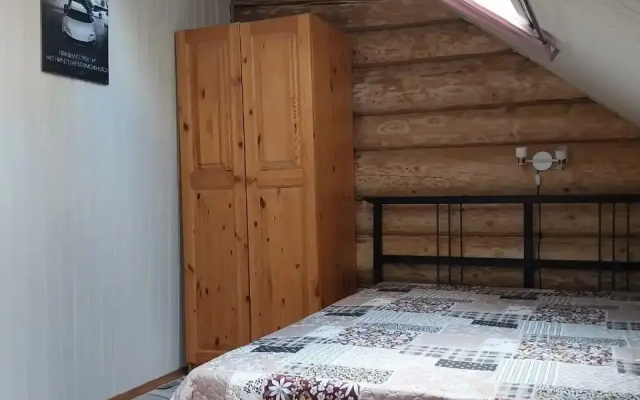 Частный дом Уница 300кв.м на первой линии озера Селигере