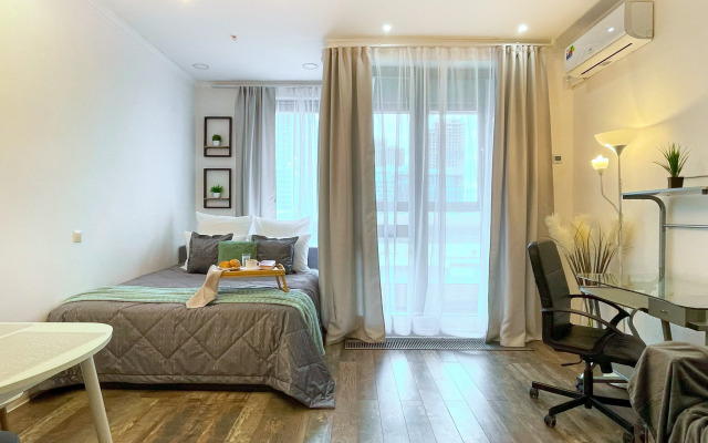 Prostornye u metro Tsska Apartments