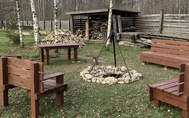 Гостевой Дом с Клёвой Рыбалкой в Своём Пруду, Около Реки