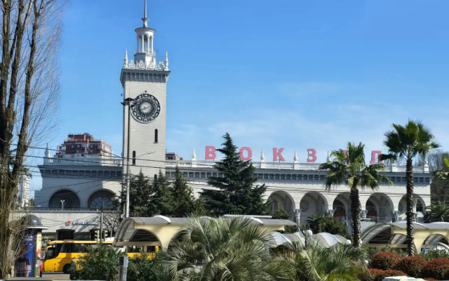 Na Vorovskogo 49 u muzeya Flat