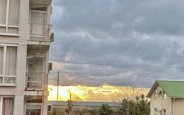 Na Ulitse Krymskaya 77 Flat