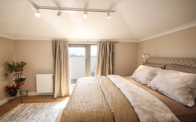 Vidovaya s Terrasoy v Tsentre Flat