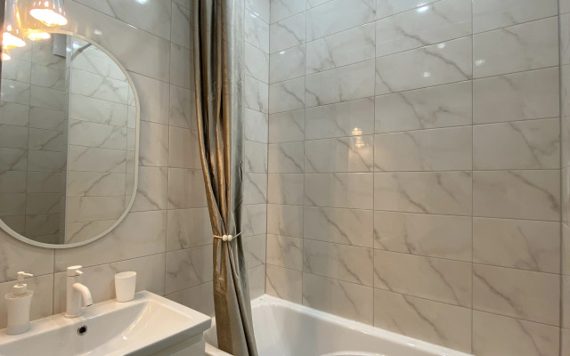 Квартира Жёлтый Нарцис евро 2-комн. люкс в историческом центре