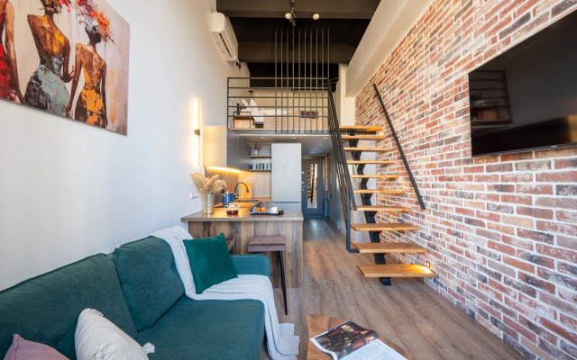 Апартаменты Queenstay Шоколад Лофт на Войковской