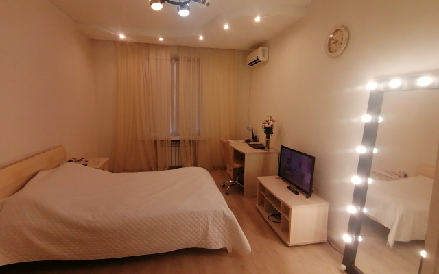 Апартаменты c двумя спальнями  на улице Мира