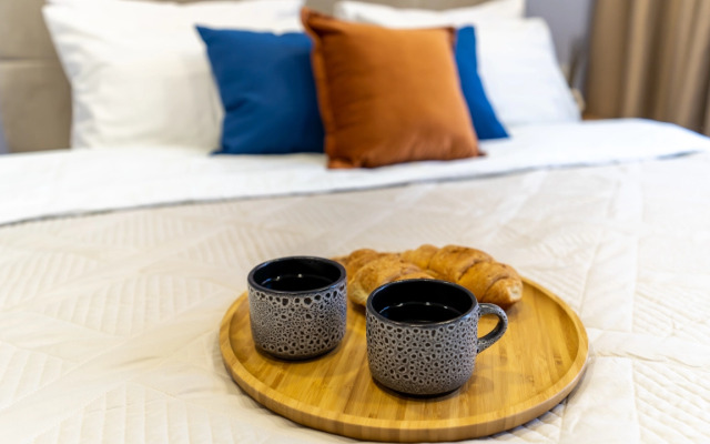 Евродвухкомнатные Апартаменты Stepanenkov на Онежской 4/1