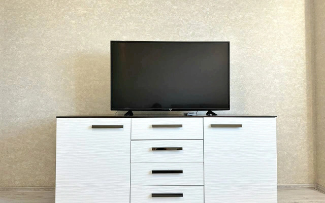 Dvukhkomnatnaya s balkonom na Pritomskom Flat