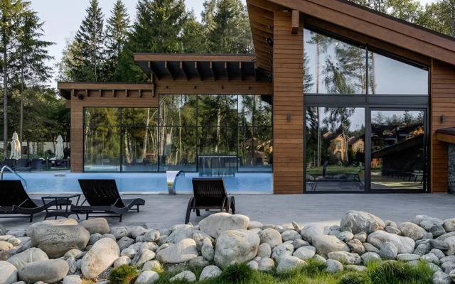 Les Art Resort Hotel