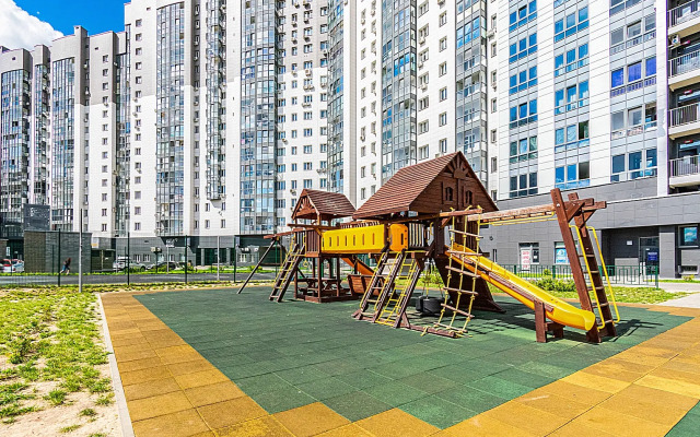 Na Pobediteley, 115 Flat