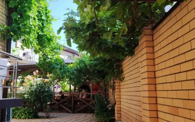 Giatsint Hotel