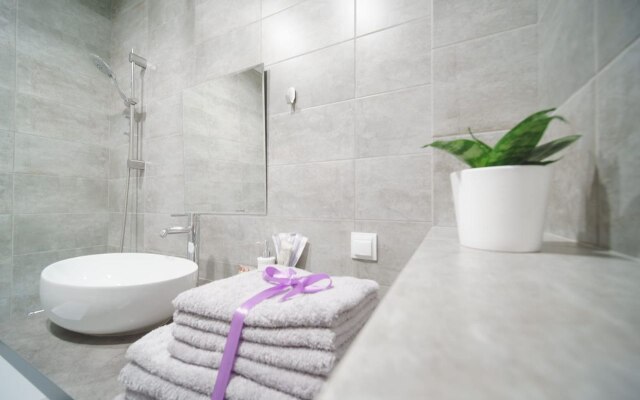 Квартира "Билет в Париж" рядом с парком Галицкого. Сеть Мята