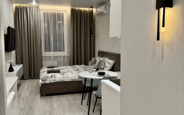 Novaya Studiya s Dizaynerskim Remontom dlya Dvoikh Apartments