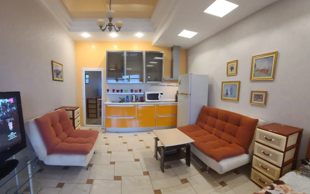 2-Komnatnye Na Naberezhnoy Flat