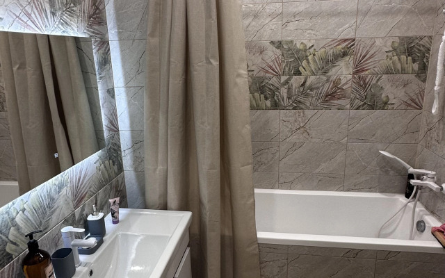 Uyutnaya kvartira na poberezhye Zelenogradska Flat