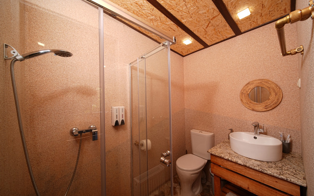 Hotel EcoLife Lodge & Restaurant