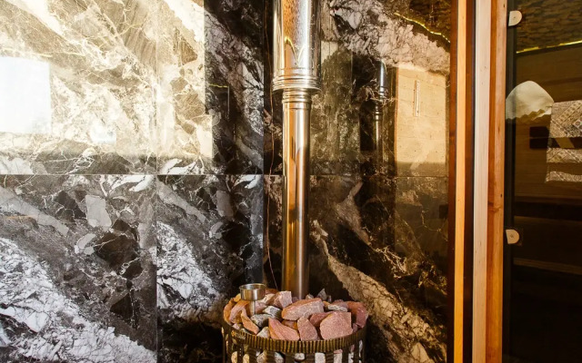 Daymond Private house