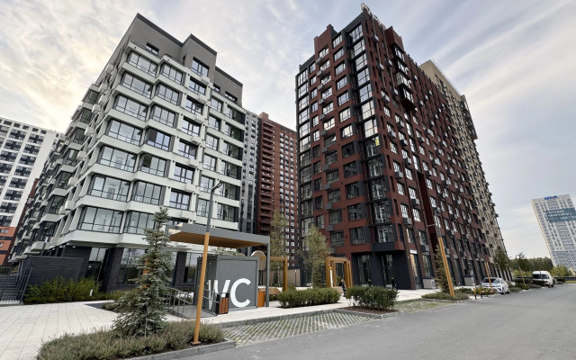 Apartments Shestimestnaya Trekhkomnatnaya Kvartira V Tsentralnom Rayone Zhk "divny Kvartal"
