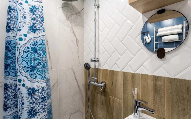 Апартаменты Студия с Кухней с Дизайнерским Ремонтом