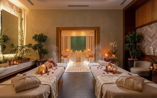 Merit Royal Gardens Hotel & Casino