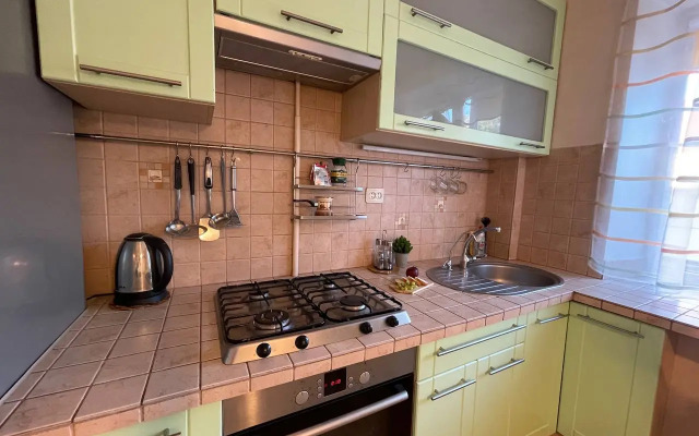 Dvuhkomnatnaya s saunoj u Verhnego ozera Flat