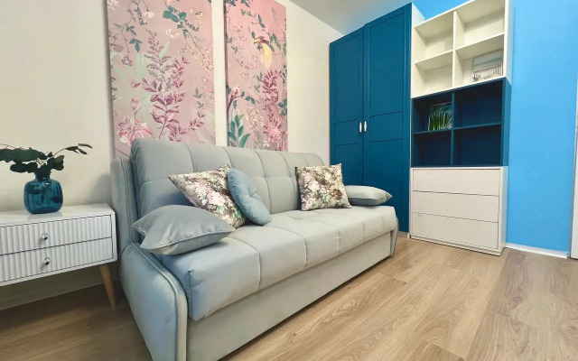 Апартаменты Двухкомнатные на высоком этаже с видом на город