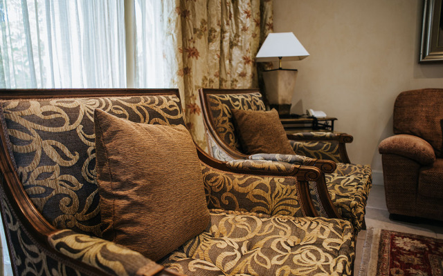 Luxury King Villa Apartments