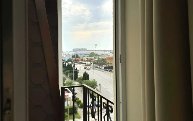 Dvuhmestniye na Vtoroy Beregovoy Linii Apartments