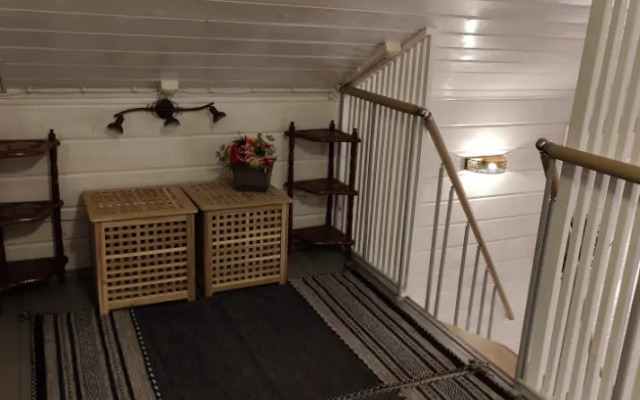 Uyutny "Vezha" Private House