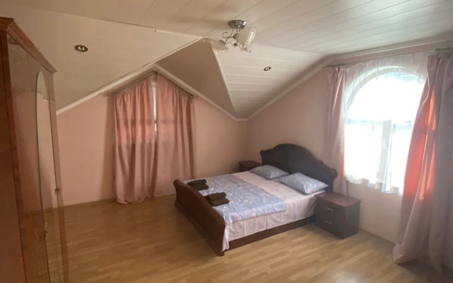 Apartment Irena 2 Guest house