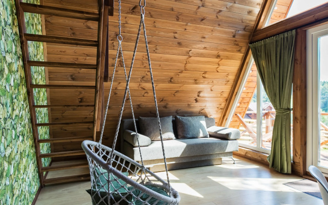 Yakshino Private House