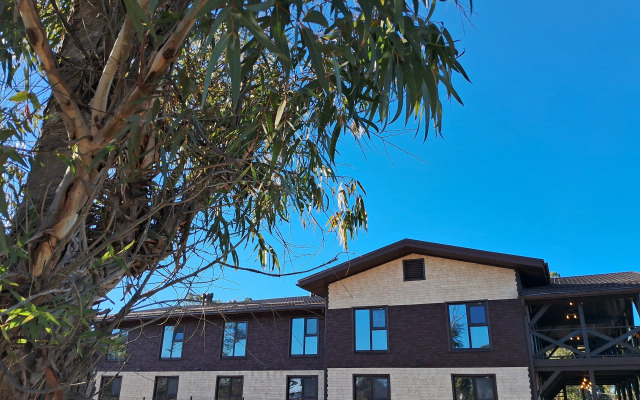 Mini-Otel Shale