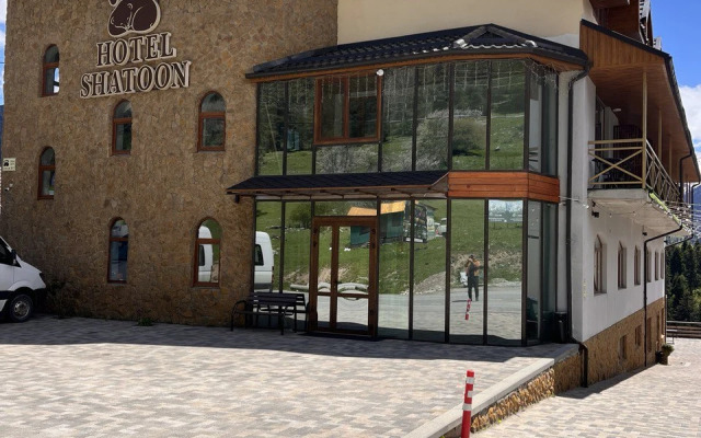 Shatun Hotel