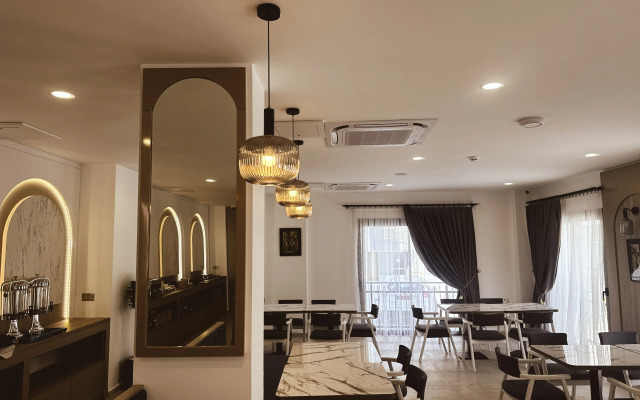 Dorana Art Hotel
