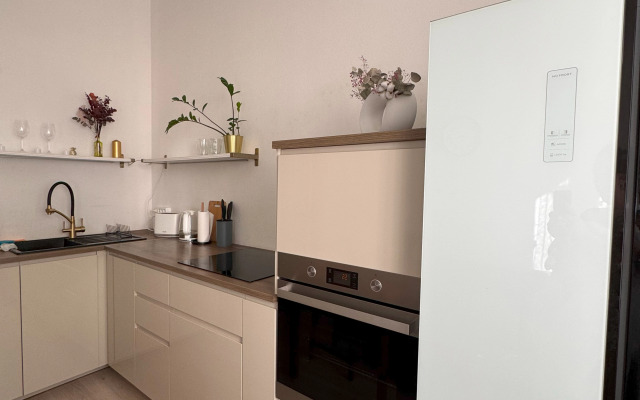 Квартира Уютная 1-к 10 мин от Комендантского