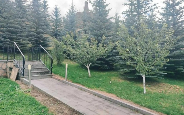 Vardisubani Villa
