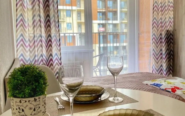 V Tikhom Rayone, Blizko K Moryu Flat