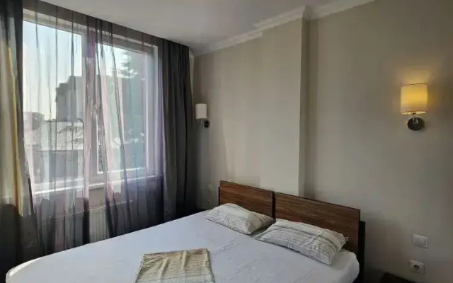 More Rooms Na Naberezhnoy Apartments