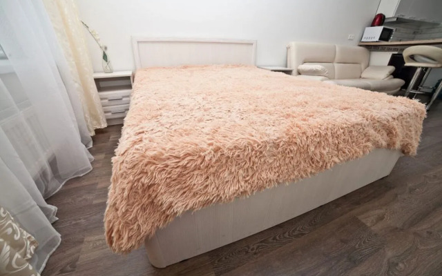 Maryin Dom na Malysheva, 42a Apartmemts