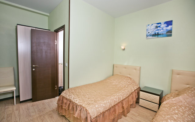 Albatros Guest House