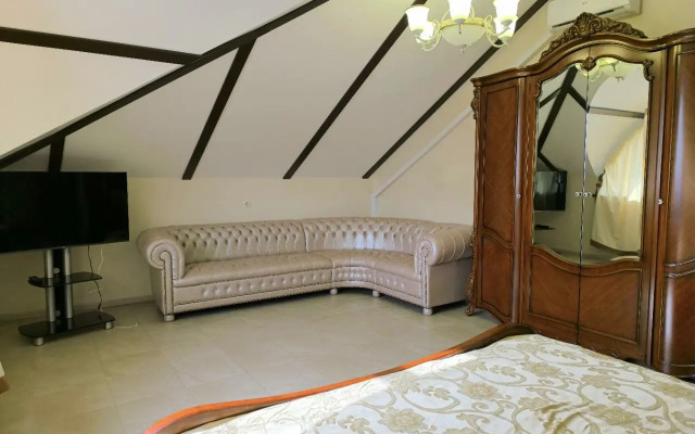Briz 1 Flat