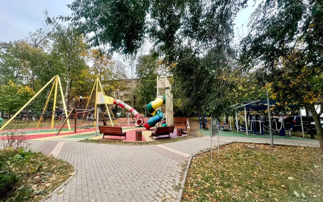 Holmy Nahimovsky Apart Flat