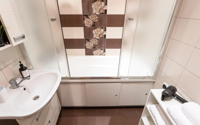 Prostornaya Kvartira Dlya Semyi Flat