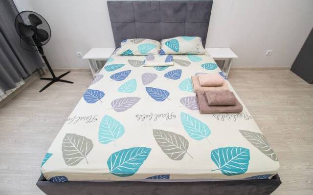 So Vsemi Udobstvami Apartments