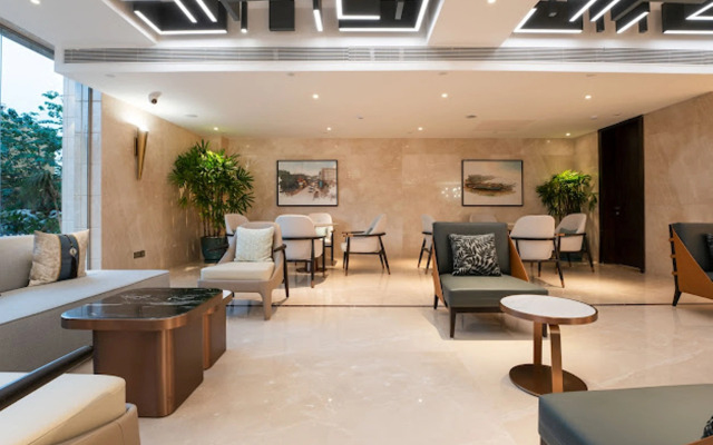 Bamus Sarovar Portico Hotel