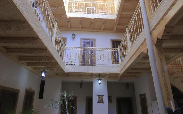 Xadijam Hotel