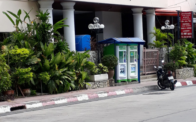Studiya Na Pratamnake Flat