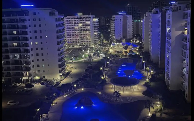 Sea Shell + Apartments